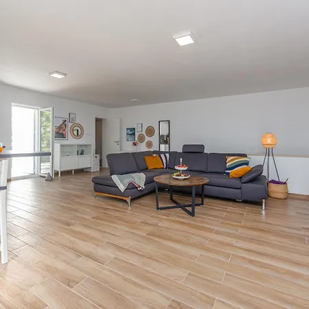 Apartment Bungalow-vir-zitna Vir