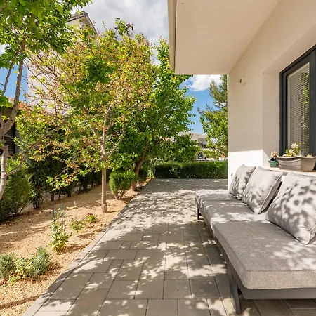 דירה Bungalow-vir-zitna *