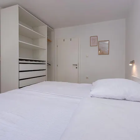 Bungalow-vir-zitna Vir